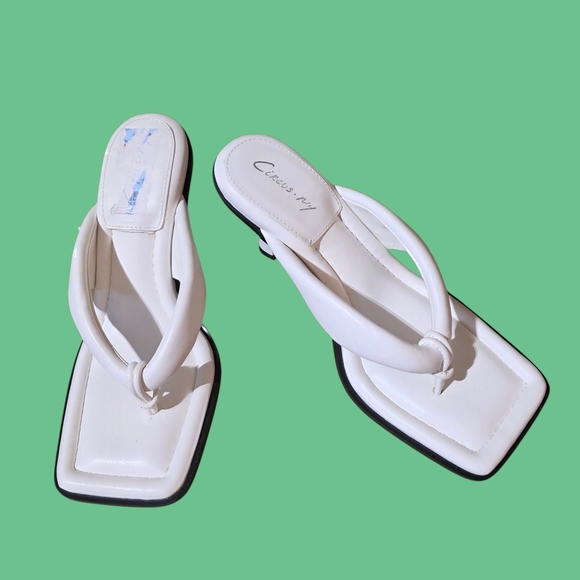 Circus by Sam Edelman Shoes - Circus by Sam Edelman White Women's Sandals